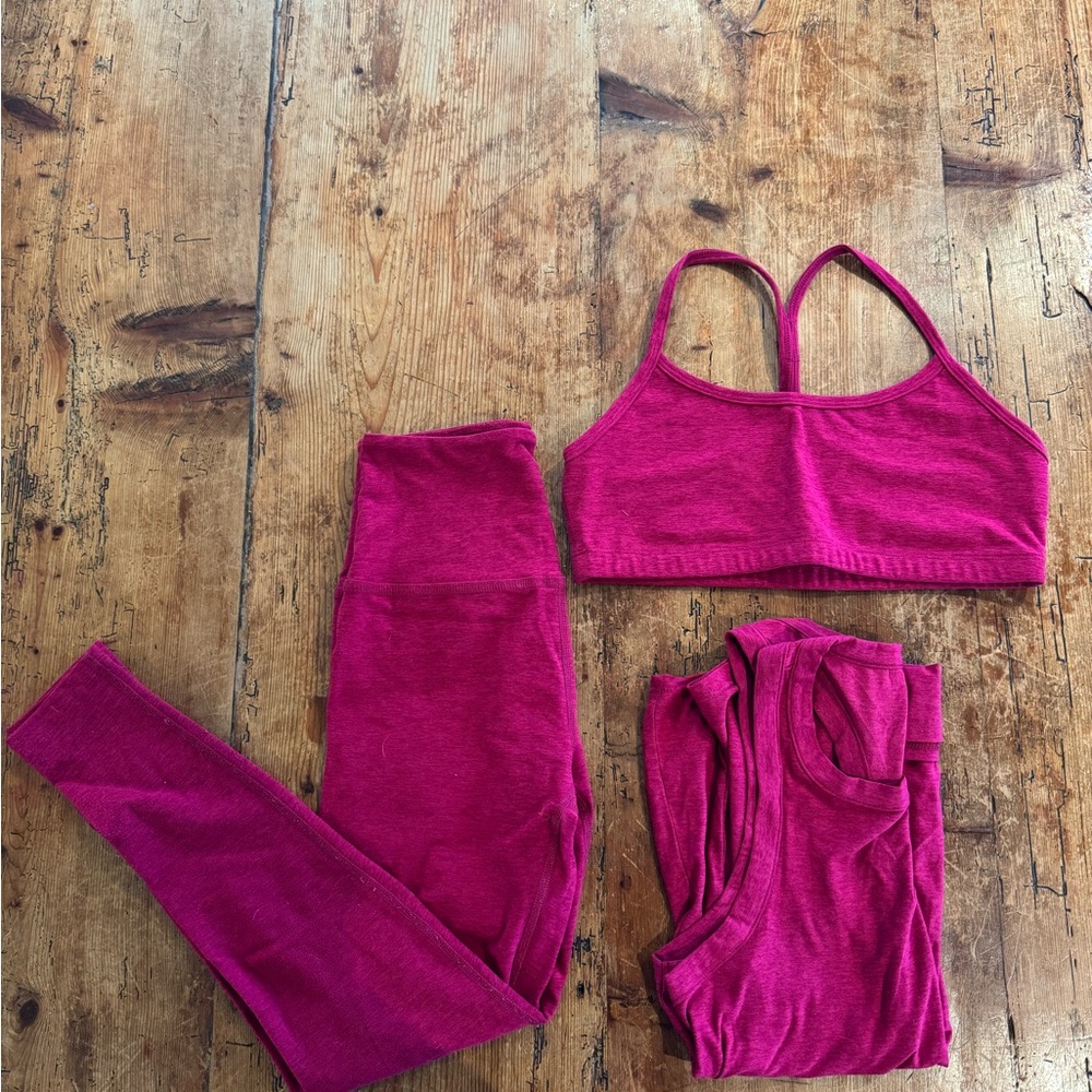Beyond Yoga Magenta Sports Bra and Leggings Set with matching tank top